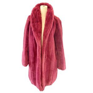 Plush Faux Fur Coat in Raspberry Pink – Oversized Glam Jacket